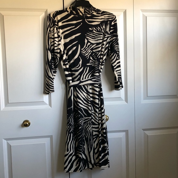 Liz Claiborne Black and white Zebra print dress - Picture 2 of 6